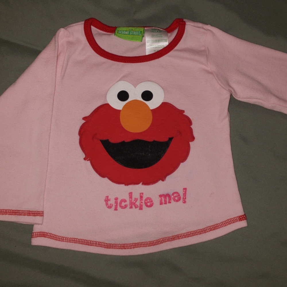 Elmo 'Tickle me!' shirt